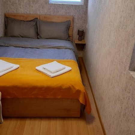 Yellow Apartment Tbilisi Luaran gambar