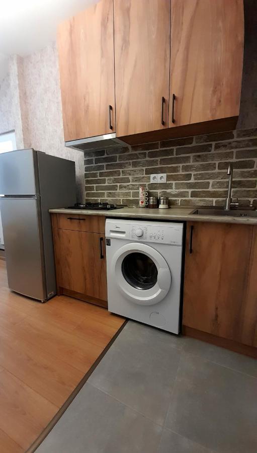 Yellow Apartment Tbilisi Luaran gambar